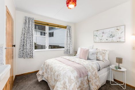 Photo of property in 8 Ngahue Crescent, Elsdon, Porirua, 5022