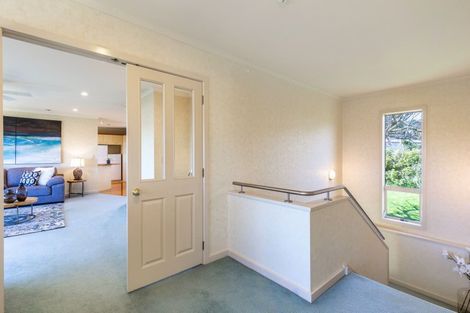 Photo of property in 7 Fairview Terrace, Waipahihi, Taupo, 3330