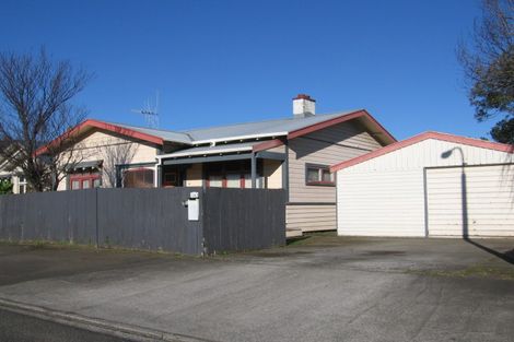 Photo of property in 14 Sydney Street, Palmerston North, 4414