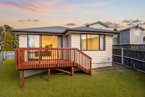 Photo of property in 2/65e Metcalfe Road, Ranui, Auckland, 0612