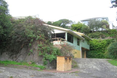 Photo of property in 6a Tawa Terrace, Tawa, Wellington, 5028