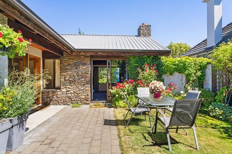 Photo of property in 8 Lake Avenue, Frankton, Queenstown, 9300