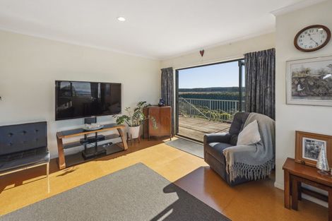 Photo of property in 33 Turangitukua Terrace, Kuratau, Turangi, 3381