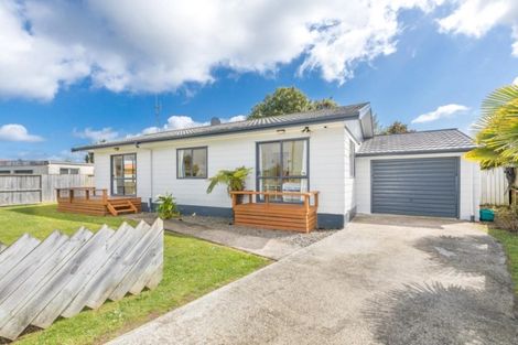 Photo of property in 7a Southsea Crescent, Silverdale, Hamilton, 3216