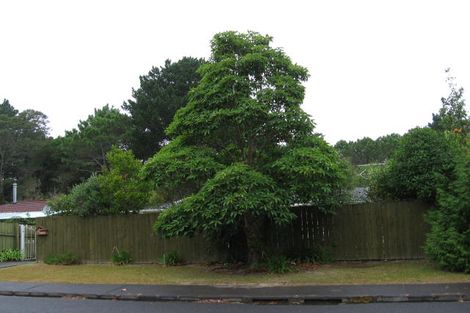 Photo of property in 29 Lavery Place, Sunnynook, Auckland, 0632