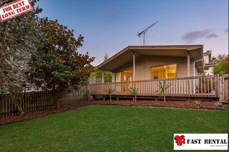 Photo of property in 2 Datura Place, Sunnynook, Auckland, 0620