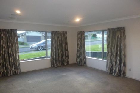 Photo of property in 119 Kirton Drive, Riverstone Terraces, Upper Hutt, 5018