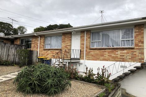 Photo of property in 2/2 Kathleen Street, Totara Vale, Auckland, 0627