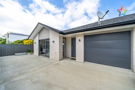 Photo of property in 4a South Street, Petone, Lower Hutt, 5012