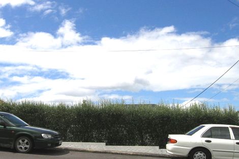 Photo of property in 37 Hinemoa Street, Birkenhead, Auckland, 0626