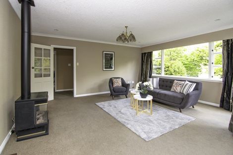 Photo of property in 18 Churchill Avenue, Hokowhitu, Palmerston North, 4410