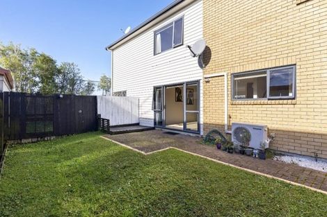 Photo of property in 47 Tiri Tiri Road, Birkdale, Auckland, 0626