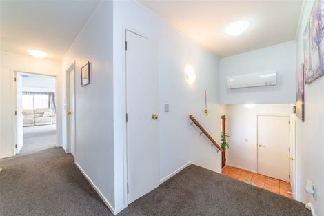 Photo of property in 2/12 Belmont Terrace, Milford, Auckland, 0620