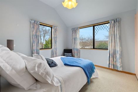 Photo of property in 32 Connemara Drive, Northwood, Christchurch, 8051