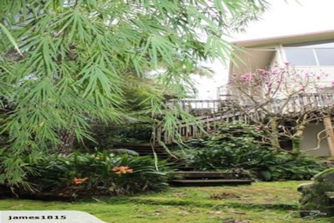 Photo of property in 10 Rosecamp Road, Beach Haven, Auckland, 0626