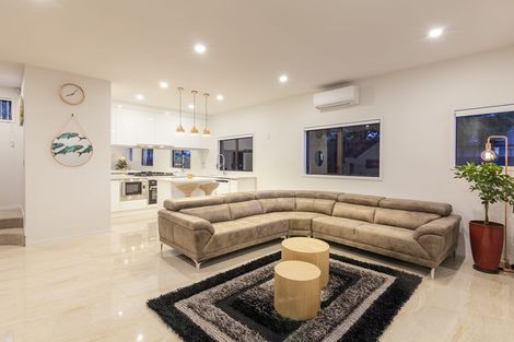 Photo of property in 2 George Laurenson Lane, Mount Roskill, Auckland, 1041