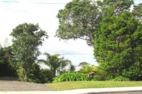 Photo of property in 135 Glengarry Road, Glen Eden, Auckland, 0602