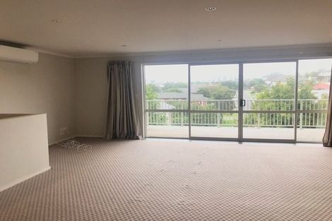 Photo of property in 11b Nimstedt Avenue, Oteha, Auckland, 0632