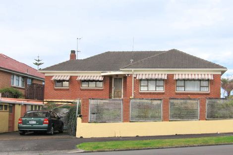 Photo of property in 37 Marama Street, Frankton, Hamilton, 3204