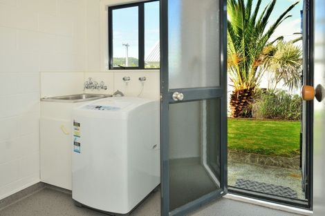 Photo of property in 9 Moana Drive, Mahia, 4198