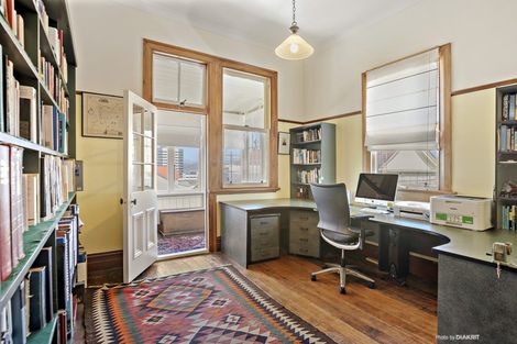 Photo of property in 11 Guildford Terrace, Thorndon, Wellington, 6011