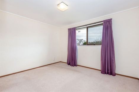 Photo of property in 1/47 Uxbridge Road, Mellons Bay, Auckland, 2014