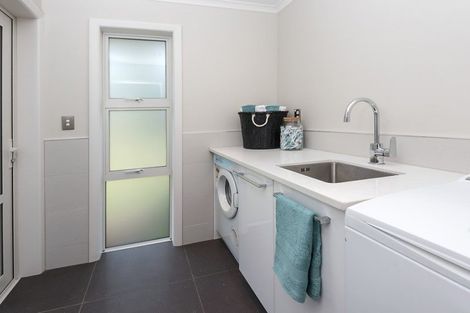 Photo of property in 497 Whitford Road, Whitford, Howick, 2571