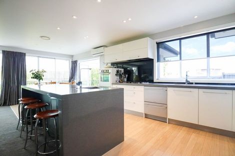 Photo of property in 1/88 Pah Road, Cockle Bay, Auckland, 2014