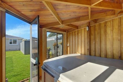 Photo of property in 19 Moyna Avenue, Dallington, Christchurch, 8061