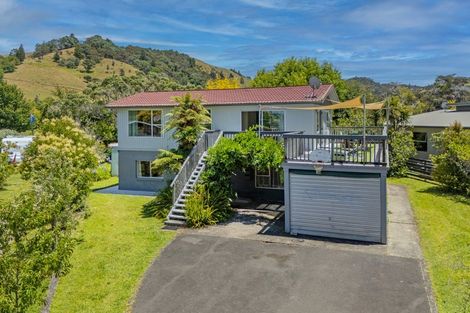 Photo of property in 11 Parkland Place, Whitianga, 3510
