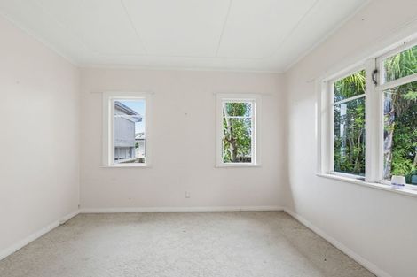 Photo of property in 14 Helmore Street, Whanganui East, Whanganui, 4500