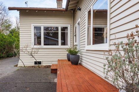 Photo of property in 14 Rangitane Street, Palmerston North, 4414