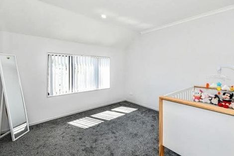 Photo of property in 125b Manuroa Road, Takanini, 2112