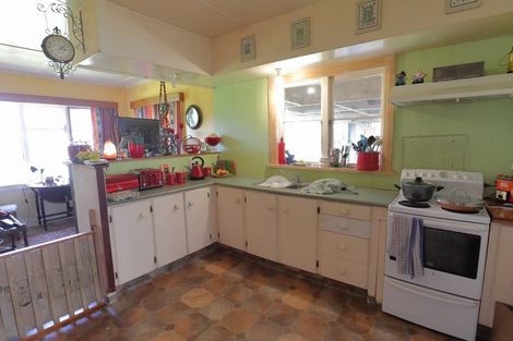 Photo of property in 29 Middlesex Street, Patea, 4520