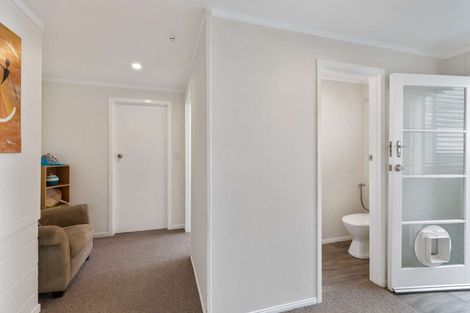 Photo of property in 12 Norfolk Rise, Waiuku, 2123