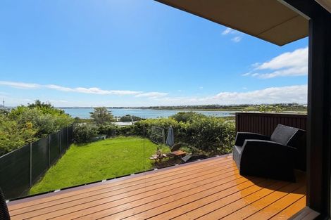 Photo of property in 2/14 Taharoto Road, Takapuna, Auckland, 0622