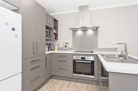 Photo of property in 2/144 Old Farm Road, Hamilton East, Hamilton, 3216