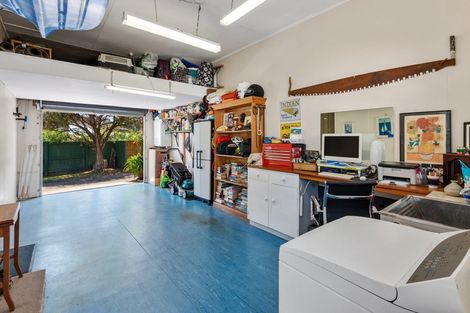 Photo of property in 1/5 Jenelin Road, Glendene, Auckland, 0602