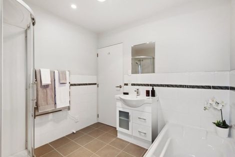 Photo of property in 7 Goodall Place, Redwood, Christchurch, 8051