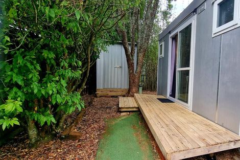 Photo of property in 1 Wilson Road, Glen Eden, Auckland, 0602