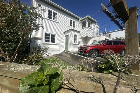 Photo of property in 237 Rintoul Street, Berhampore, Wellington, 6023