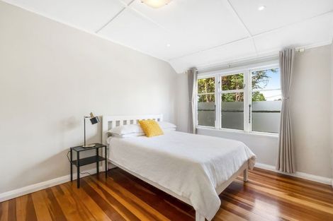 Photo of property in 243 Great North Road, Henderson, Auckland, 0612