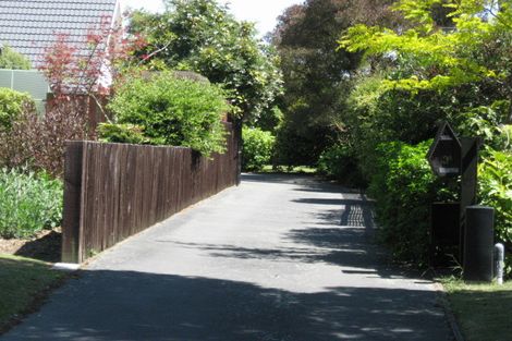 Photo of property in 2/3 Kingham Place Avonhead Christchurch City