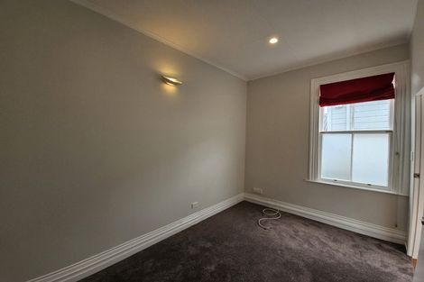 Photo of property in 105 Elizabeth Street, Mount Victoria, Wellington, 6011