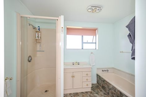 Photo of property in 30 Teviot Street, Oamaru North, Oamaru, 9400