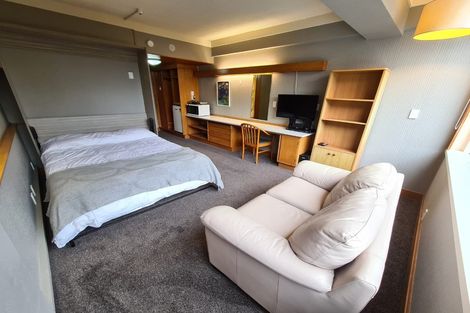 Photo of property in Sharella Living, 20 Glenmore Street, Thorndon, Wellington, 6011