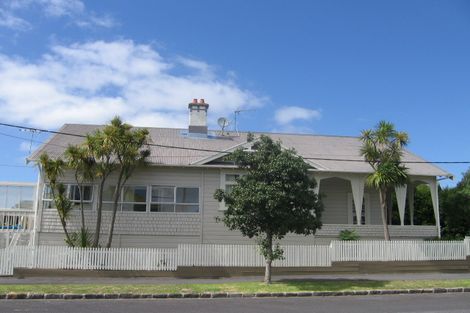Photo of property in 39 Allenby Avenue, Devonport, Auckland, 0624