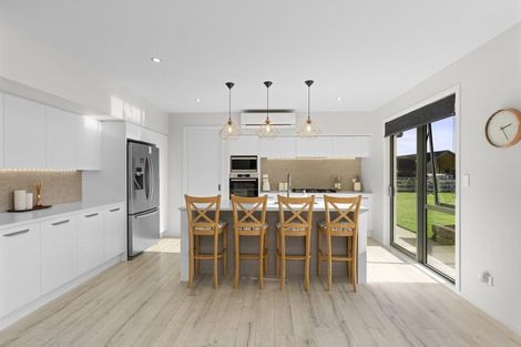 Photo of property in 51 Baxter Michael Crescent, Cambridge, 3434