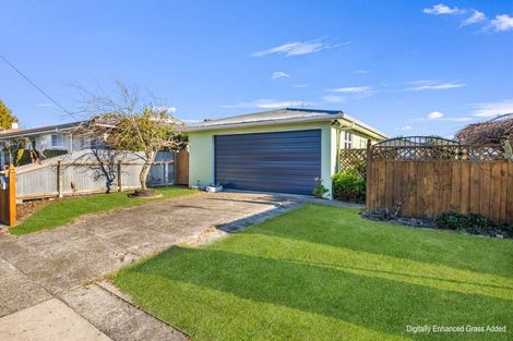Photo of property in 2 Marsden Place, Awapuni, Palmerston North, 4412