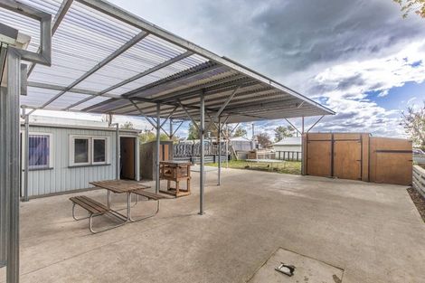 Photo of property in 42 Sydney Street, Takapau, 4203